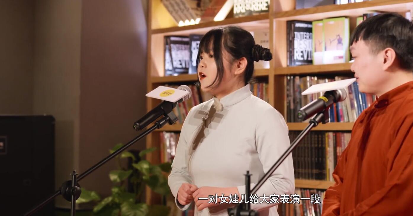 重庆城里的普通人：归乡的游子，拼搏的年轻人，骑机车的耙耳朵