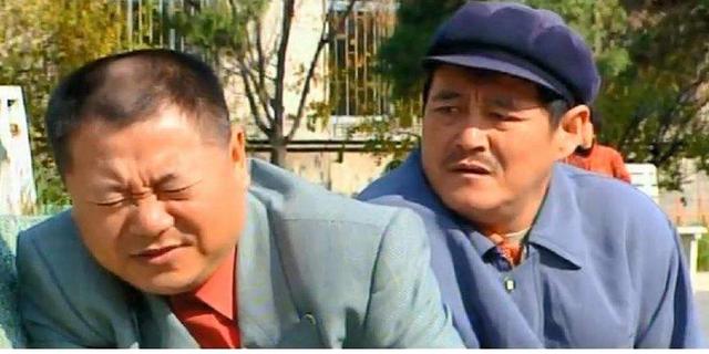 赵本山、范伟为何分道扬镳？当年《卖拐》严重