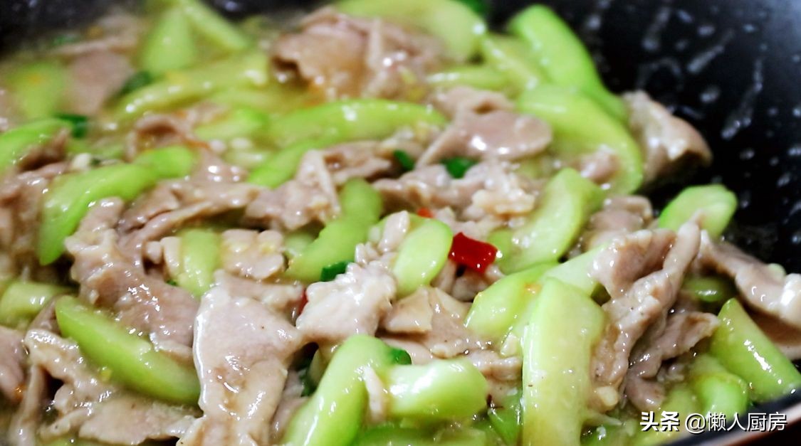 這是快手家常菜絲瓜炒肉片，豬肉這樣上漿，吃著嫩滑