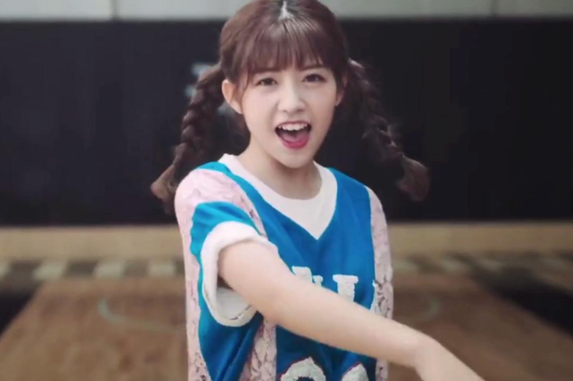 23岁女星心酸往事委屈爆哭，不红时一月才2千块，吃穿都不够用