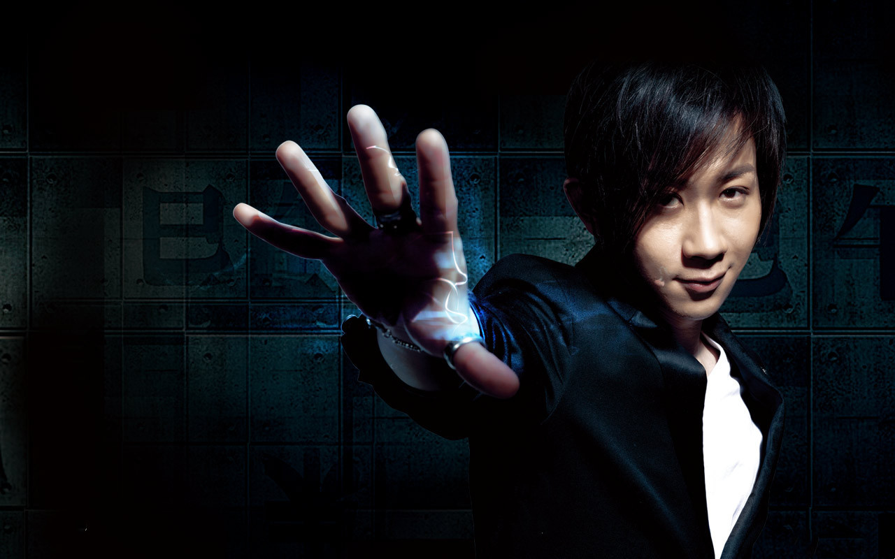 从“一夜爆红”到“跌落神坛”，刘谦经历了什