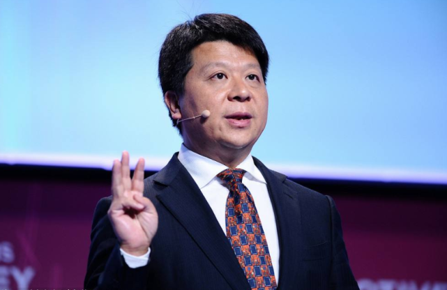 芯片禁令下，华为“三大巨头”接连表态！美国芯片产业陷入危机