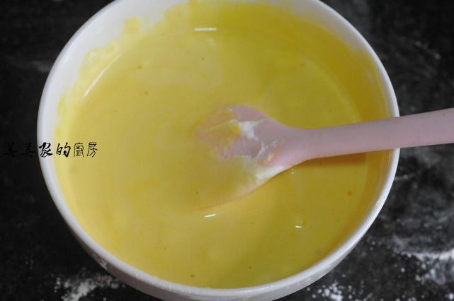 有了这个方子，你再也不会去买蛋糕了，柔软得一塌糊涂，比买的强