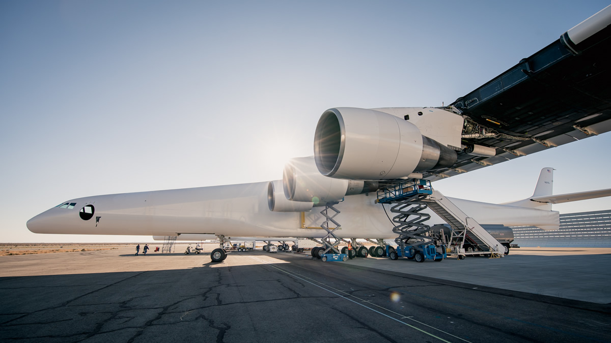 世界最大的飞机有多大？把它放在安225和A380中比就明白了