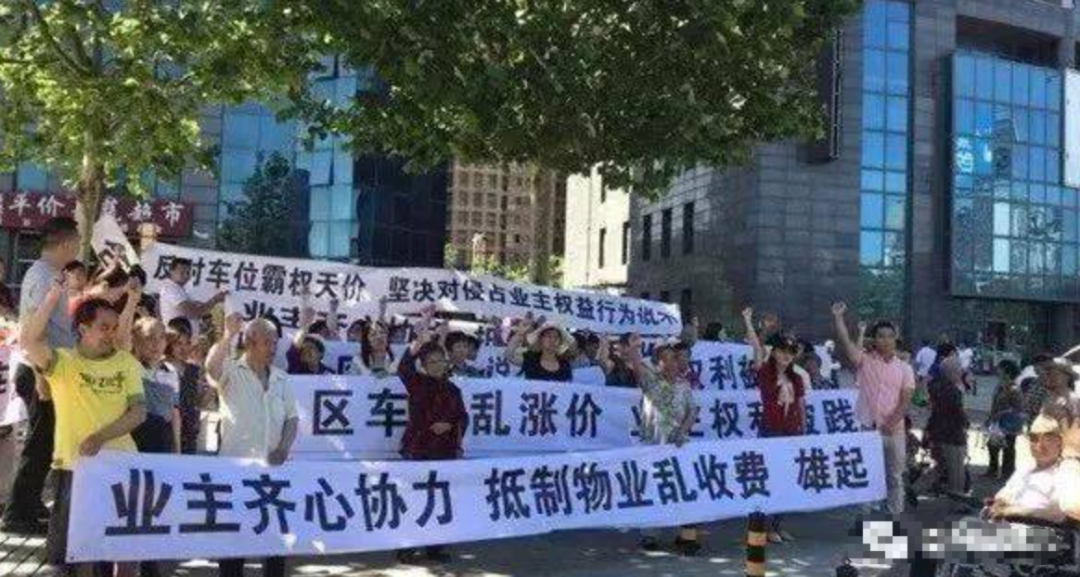 公知在美国病死：2020，西方神话的崩溃元年