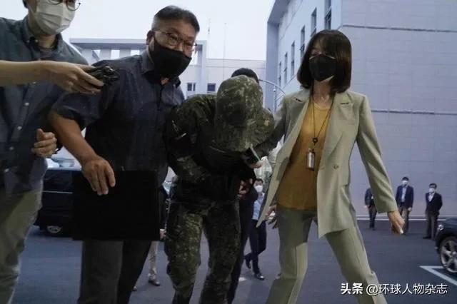 新婚之日变忌日!韩女兵领证当天因性侵案自杀,参谋总长辞职,总统公开道歉