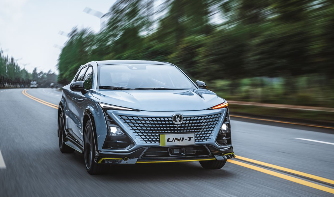 没有盼到2.0T，运动版UNI-T上市等来了一个“弹射起步”