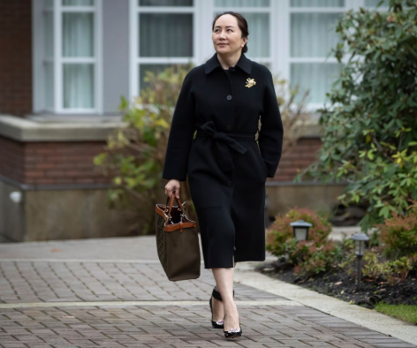 孟晚舟于25日晚抵达深圳！1028个煎熬日夜，终回祖国怀抱