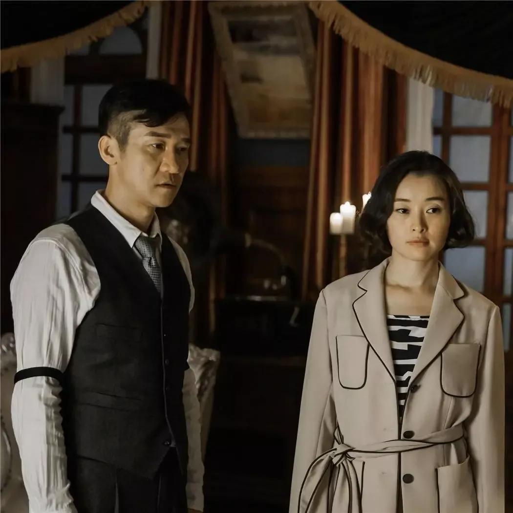 “最美琼女郎”何音：再婚与小9岁丈夫恩爱，一起养大前夫儿子