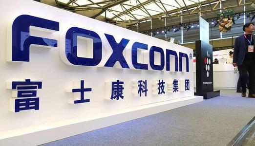 摆脱“中国制造”策略有效了？手机销量大涨93%，库克喜上眉梢