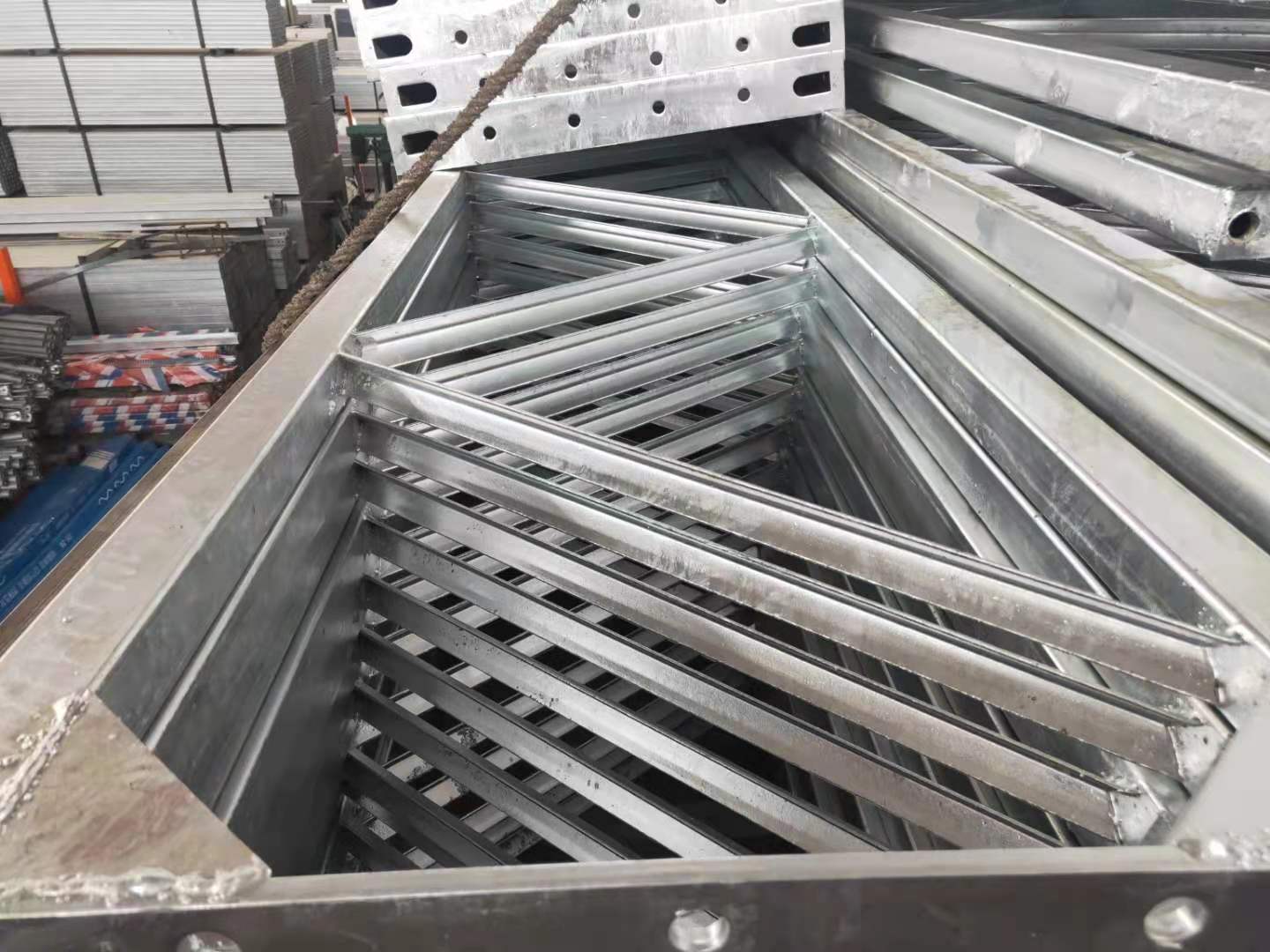 纹路型玻璃温室大棚桁架梁制作工艺以及技术标准