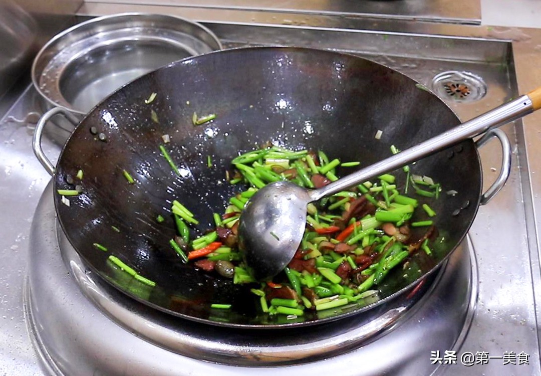 圖片[11]-飯店的臘肉炒芹菜 為啥清脆不柴有嚼勁 廚師長告訴你關鍵在哪-起舞食譜網