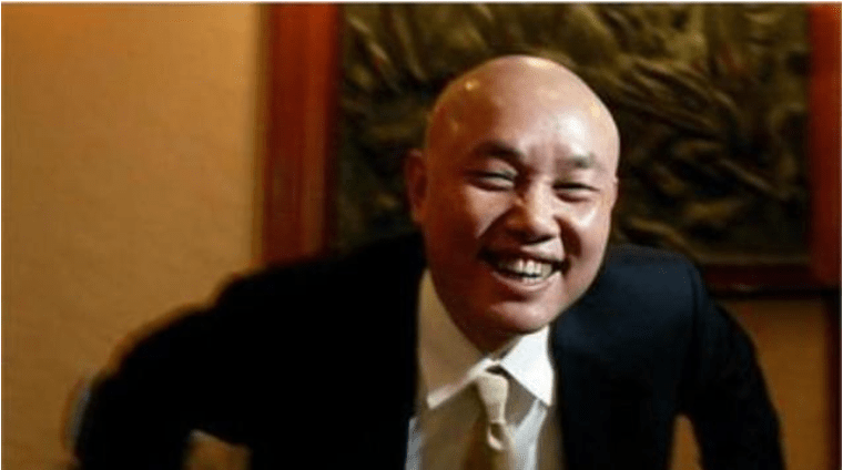 张近东：你公司股价跌了60%；黄光裕：呵呵，你董事长都没得做了