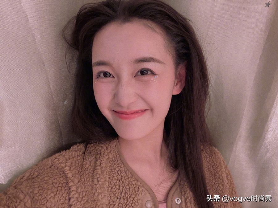 不怪郭麒麟抢着演《赘婿》，看到同剧组女演员