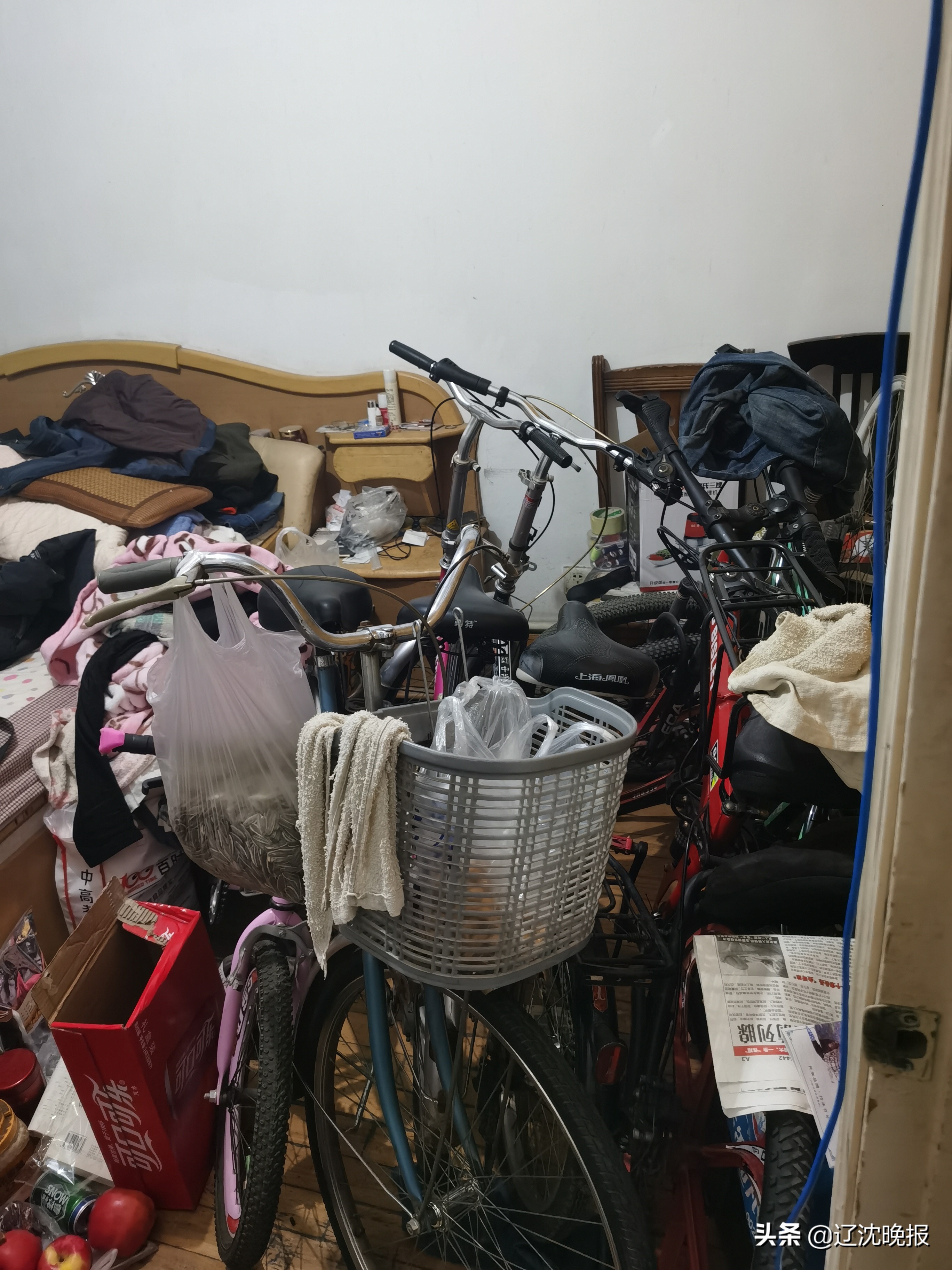 除夕夜万元自行车被盗，民警打开小偷家门时傻眼了：“屋里除了2张床摆的全是自行车”