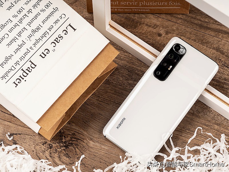 是手机也是“掌上影院”小米10S上手体验