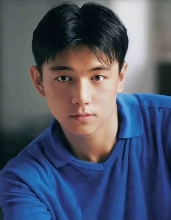 他是被绑匪看上的男人，明明是绑架，却被一日