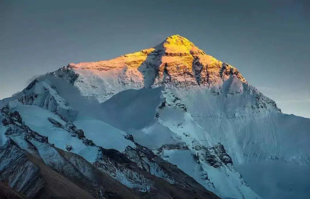 Walk through 318 secrets once and experience the beauty of more than Switzerland + New Zealand