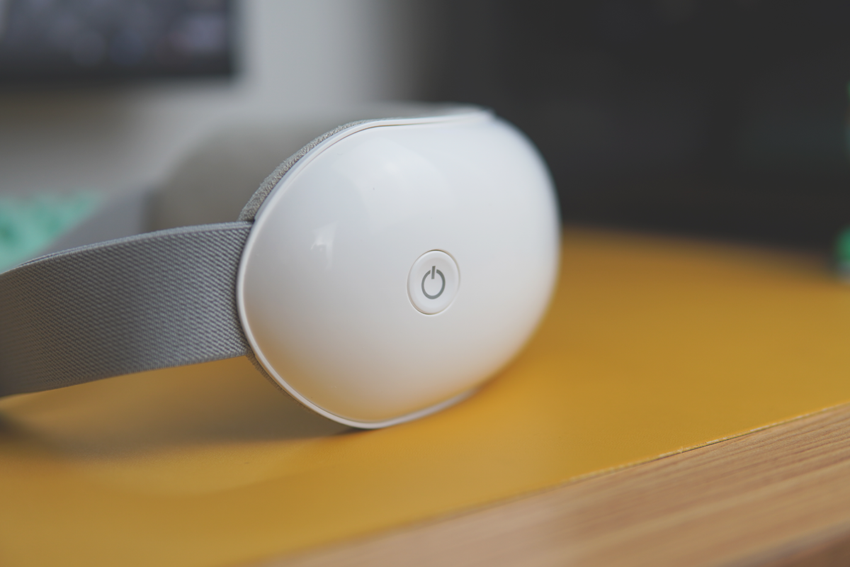 拯救你的黑眼圈，帮你自动做眼保健操的aigo眼部按摩器