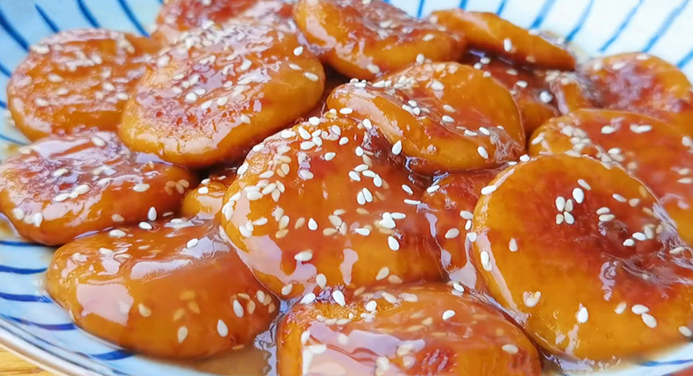 冬天手脚冰凉多这样吃，便宜又简单，益气补血身体暖，女人要多吃