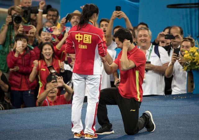 跳水女皇何姿身材颜值出众，秦凯：婚后，我们