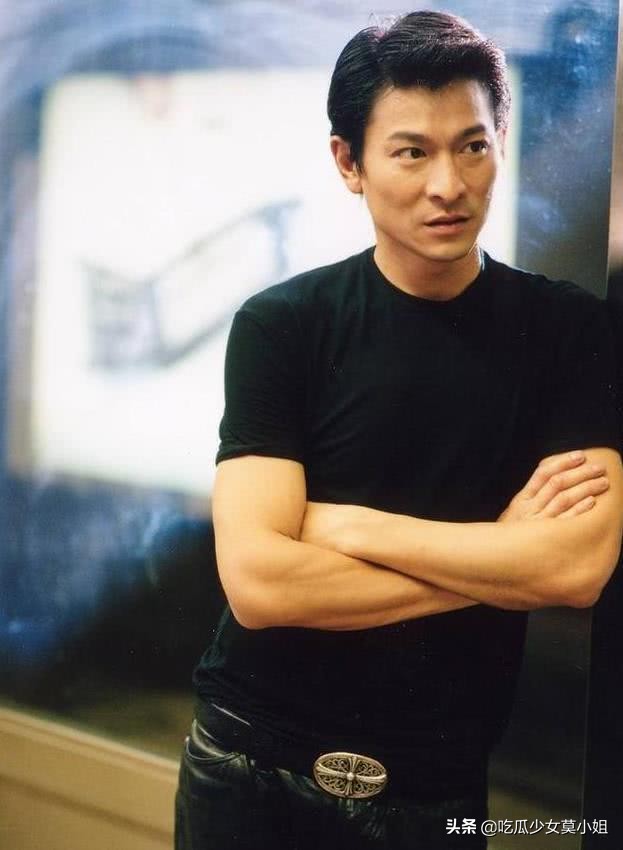 账号|刘德华社交账号粉丝破4000万，肖战张艺兴都是迷弟