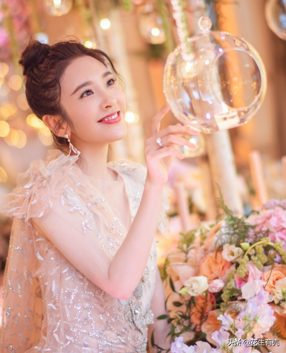 张若昀爆笑讲述追妻趣事：起初看她野蛮无理，如今她是家里惹不起