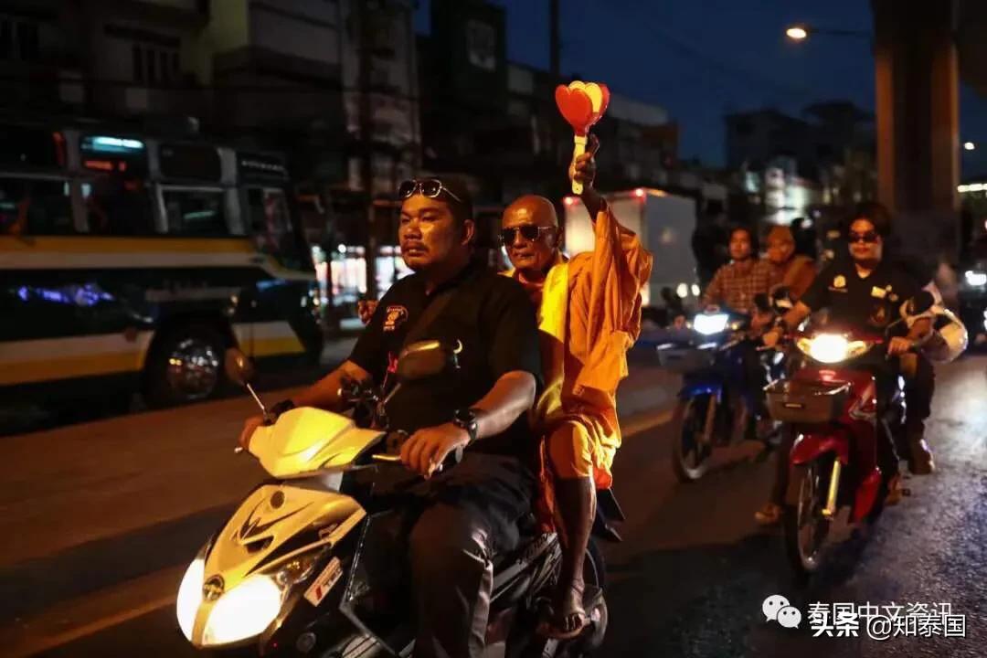 泰國還挺得住嗎？ 遊行大軍直逼十世王皇家護衛隊！