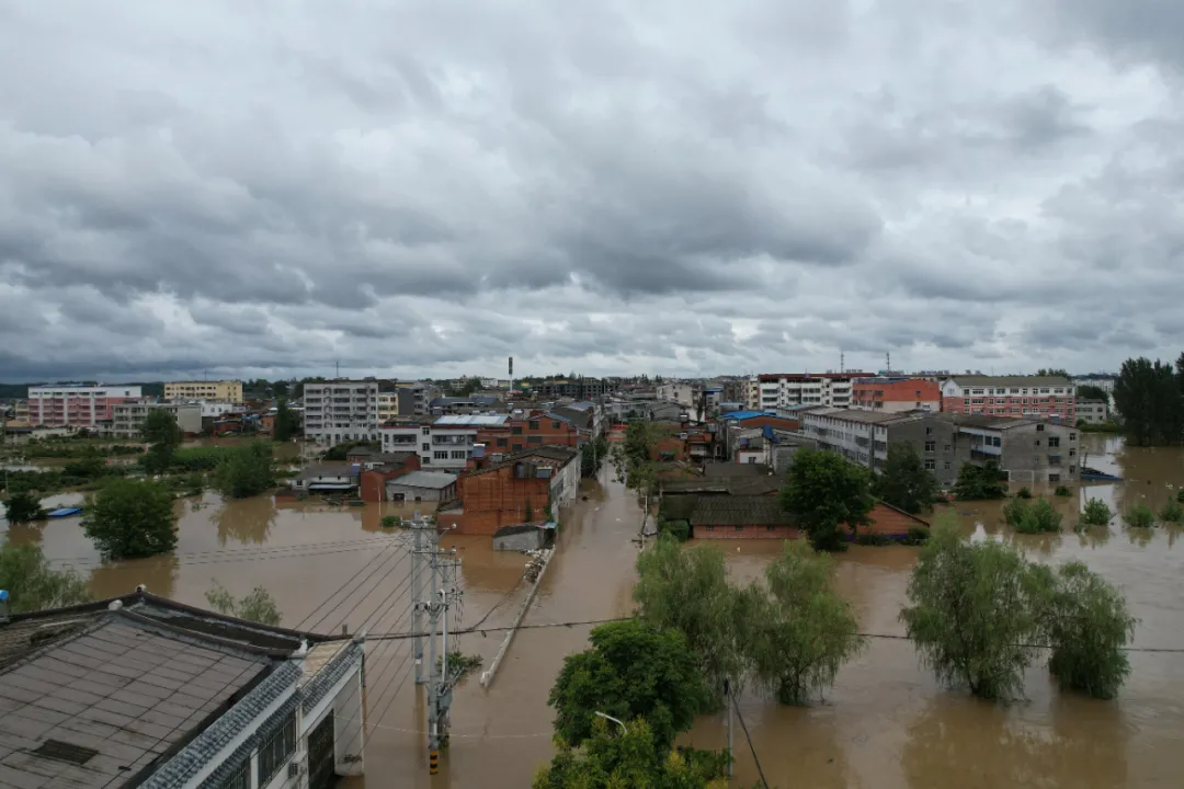 痛心！湖北随县柳林镇强降雨已致21人遇难，4人失联