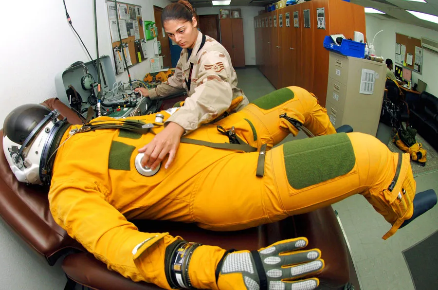 「深度」U2藏着秘密，未来对中国威胁更大！解放军如何击落它？