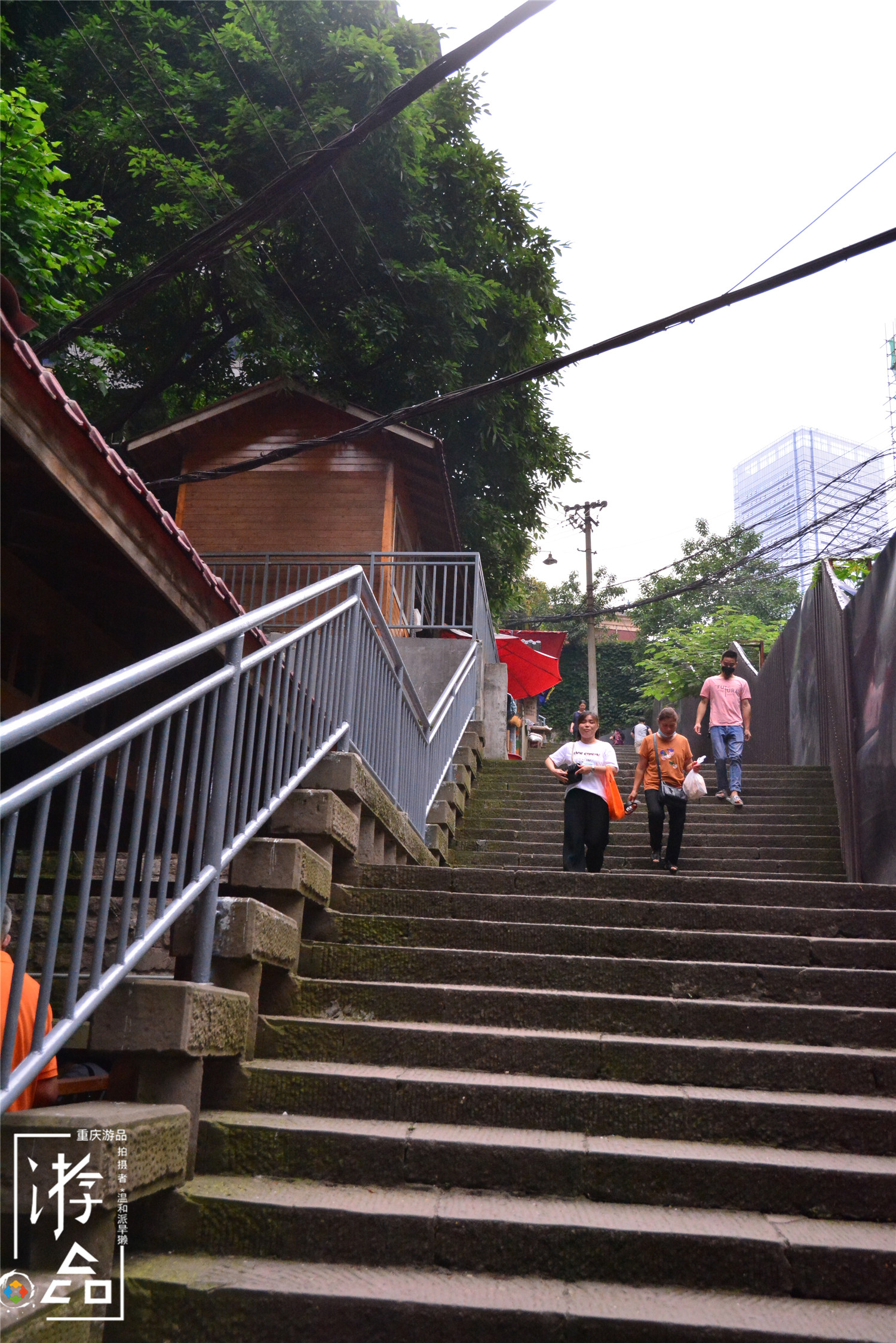 重庆九坑子回忆：穿过单巷子去大坪，“坎下茶馆”还在原地