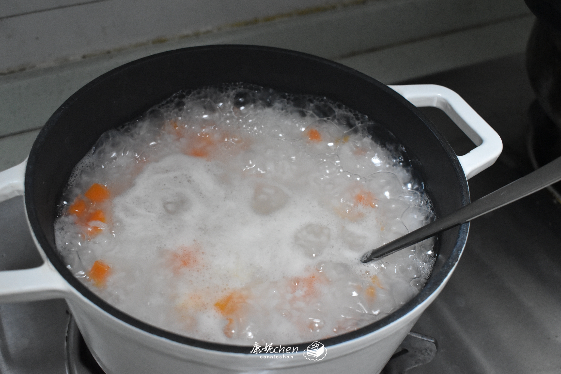 這粥食材普通做法簡單，鮮美香濃，味道棒營養多，尤其適合孩子