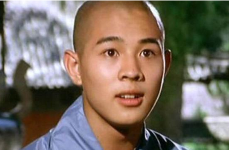 鲁豫询问李连杰爷爷身份，李连杰：我敢说，但