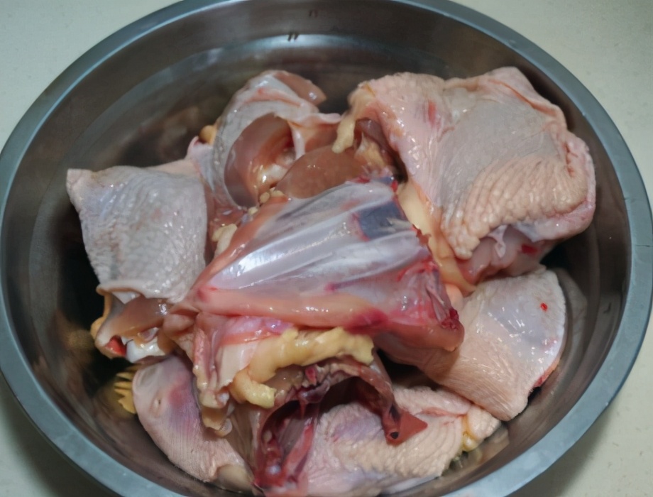 图片[2]-炖鸡汤的做法步骤图 鸡汤鲜无腥味-起舞食谱网