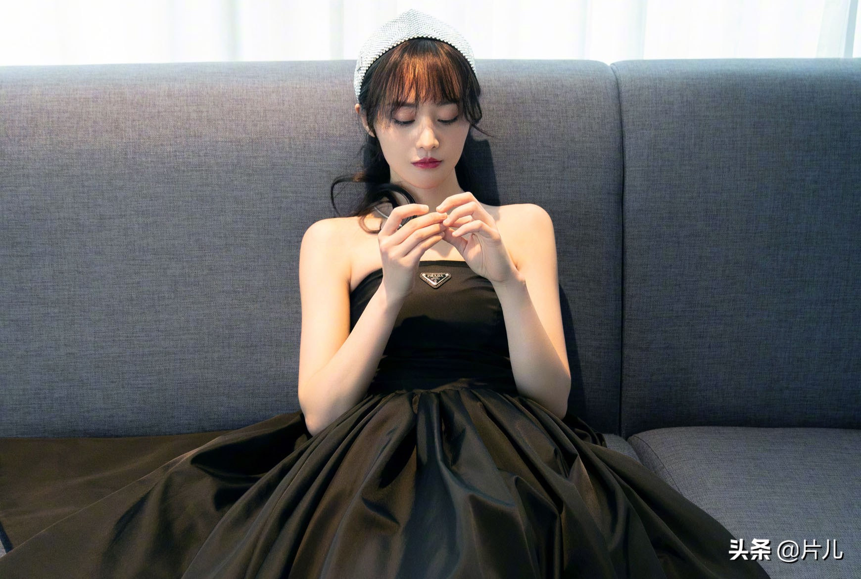 郑爽现状曝光，综艺节目镜头被删，已跟随父母