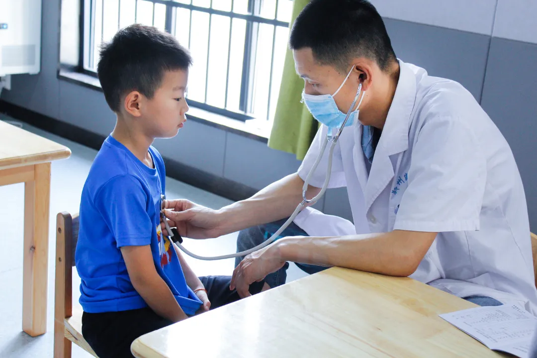 高新区汇爱幼稚园丨体检护航,儿保同行!年度体检日顺利进行
