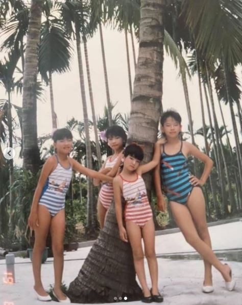 Ella小时候是选美皇后！「高衩泳装＋大长腿」美翻…下个目标是他