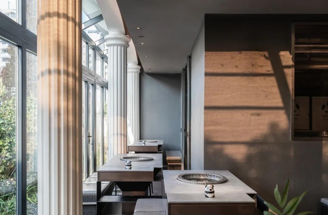 The tide in room of old ocean of dining-room of chaffy dish of Shanghai PANDA 1731 lives