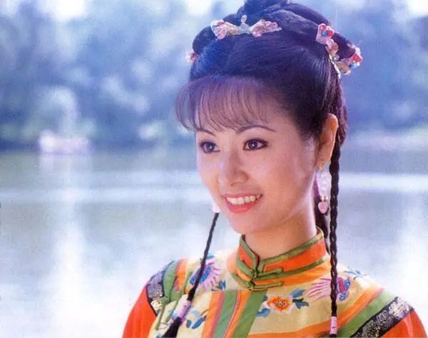 紫薇真的老了！林心如参加首映礼状态大跌，双