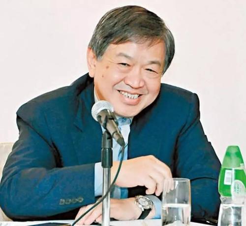 李嘉诚一生背后的文将武将，有人年薪10亿，有人