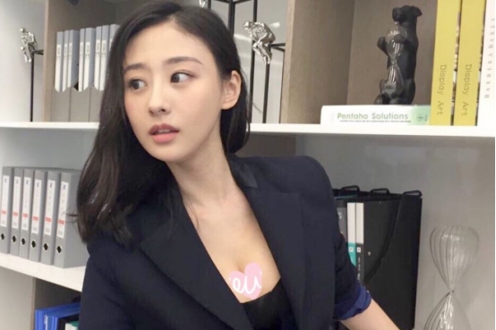 曾经貌如天仙，如今辉煌不再，落魄了的几个明