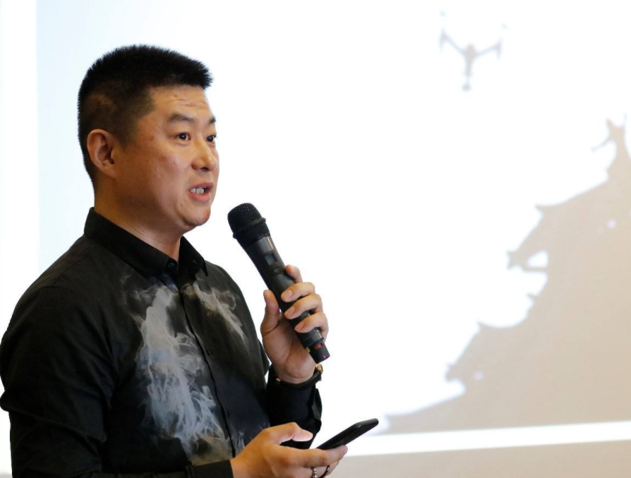 “做过于正经纪人，是我的职业污点”，穆小勇和于正有什么恩怨？
