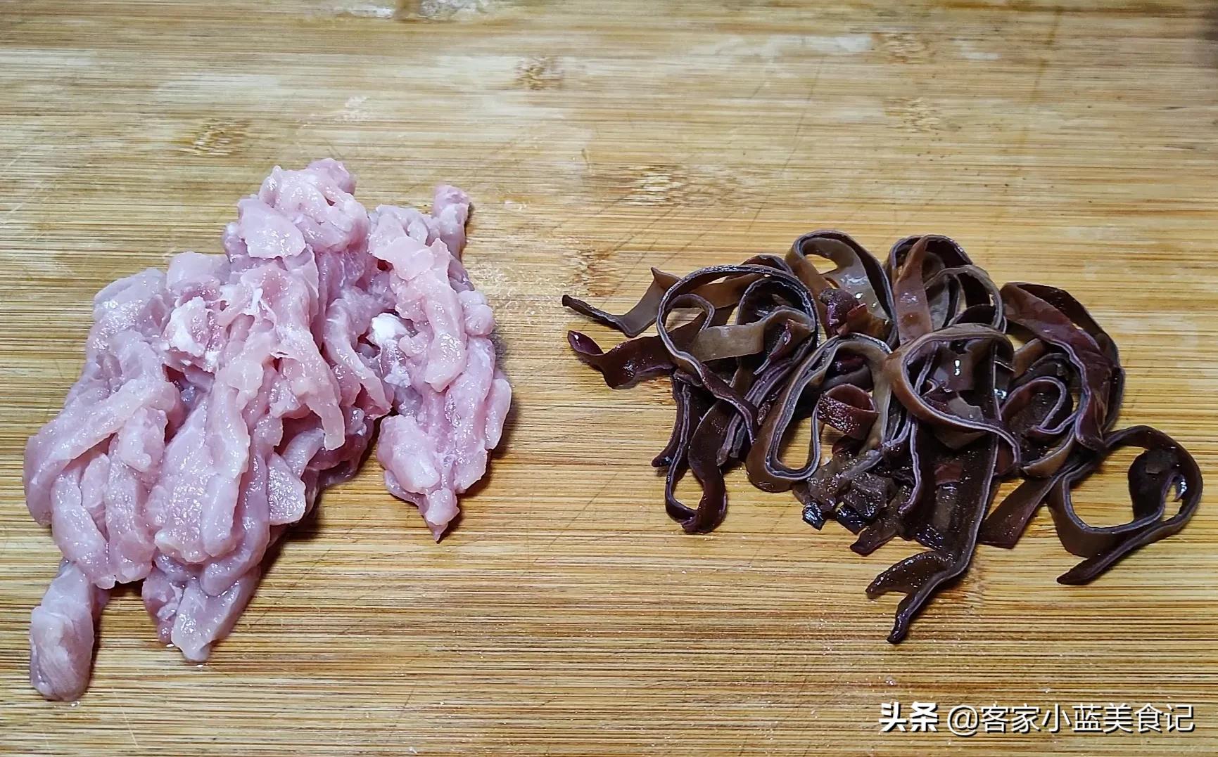 黄花菜最营养的健康做法 老人小孩都爱吃