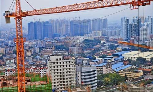 地产大亨欠800亿，留下“烂摊子”不管，转移7