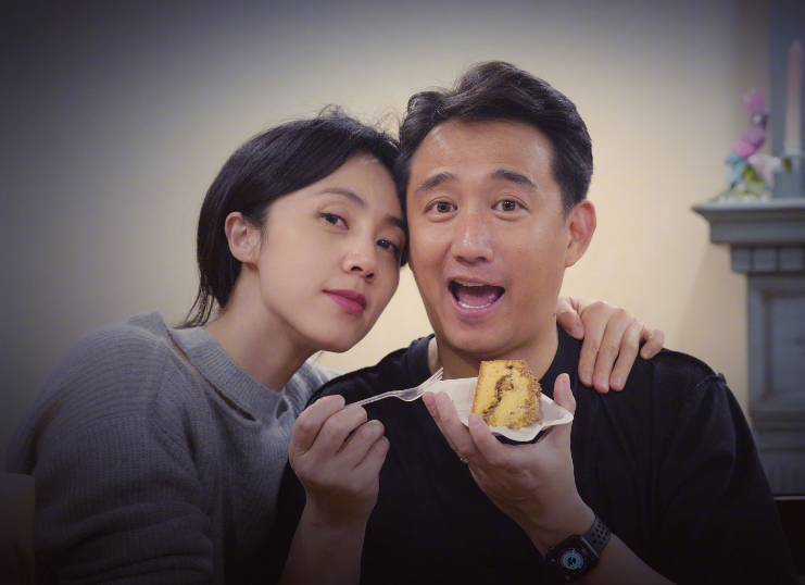 孙莉深夜发文炫耀：我必须撒把狗粮，得知黄磊为她做的事，真甜