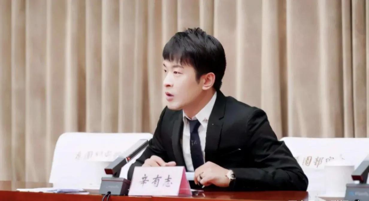 辛巴燕窝事件不断发酵，快手慌了，网友：假货