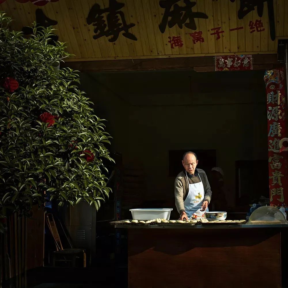 高速15分钟直达，这座城市比成都更安逸，却有