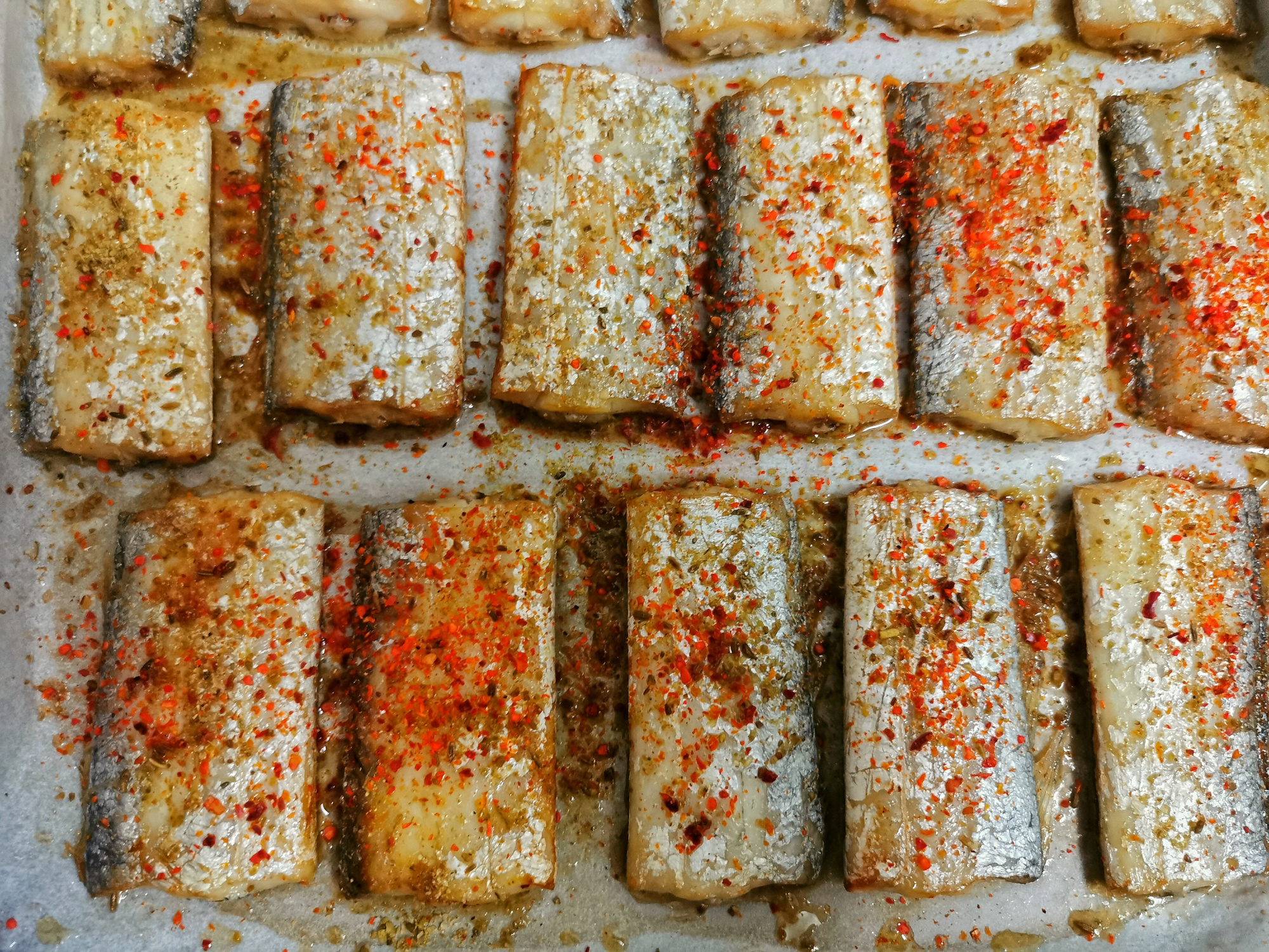 秋天了，有钱没钱多吃这鱼，肉嫩刺少，不裹粉不油炸，无油烟吃法