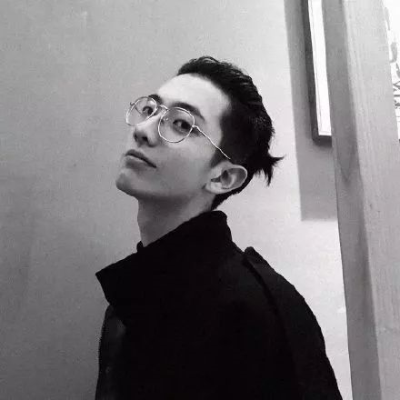 男生头像：高冷帅气男生头像