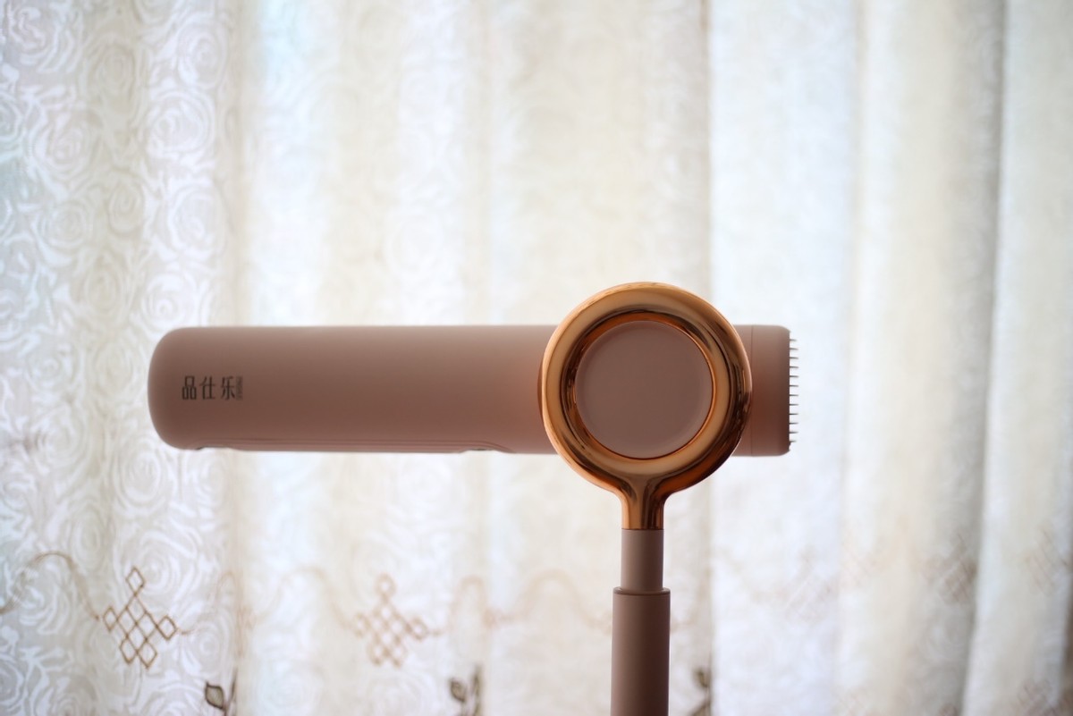 解放双手，时间更自由，品仕乐3D护发立式吹风机